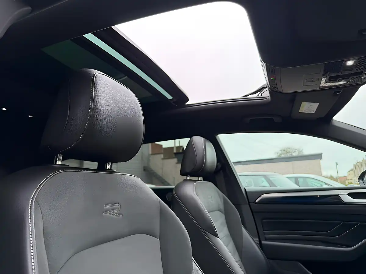 Used 2022 Volkswagen Arteon R-Line Shooting Brake Black - Interior and Exterior details 14