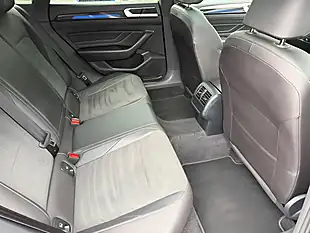 Used 2022 Volkswagen Arteon R-Line Shooting Brake Black - Interior and Exterior details 15