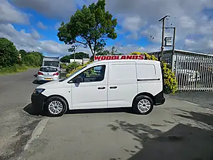 Used 2022 Volkswagen Caddy C20 Commerce White - Interior and Exterior details 5