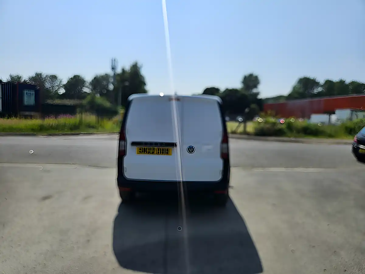 Used 2022 Volkswagen Caddy C20 Commerce White - Interior and Exterior details 7