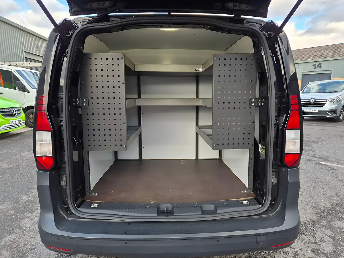 Used 2022 Volkswagen Caddy Maxi Commerce Lwb Black - Interior and Exterior details 15