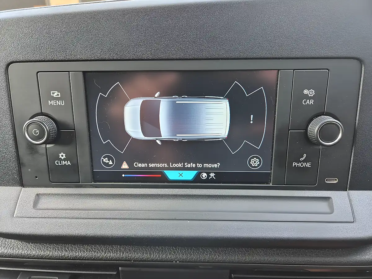 Used 2022 Volkswagen Caddy Maxi Commerce Lwb Black - Interior and Exterior details 7