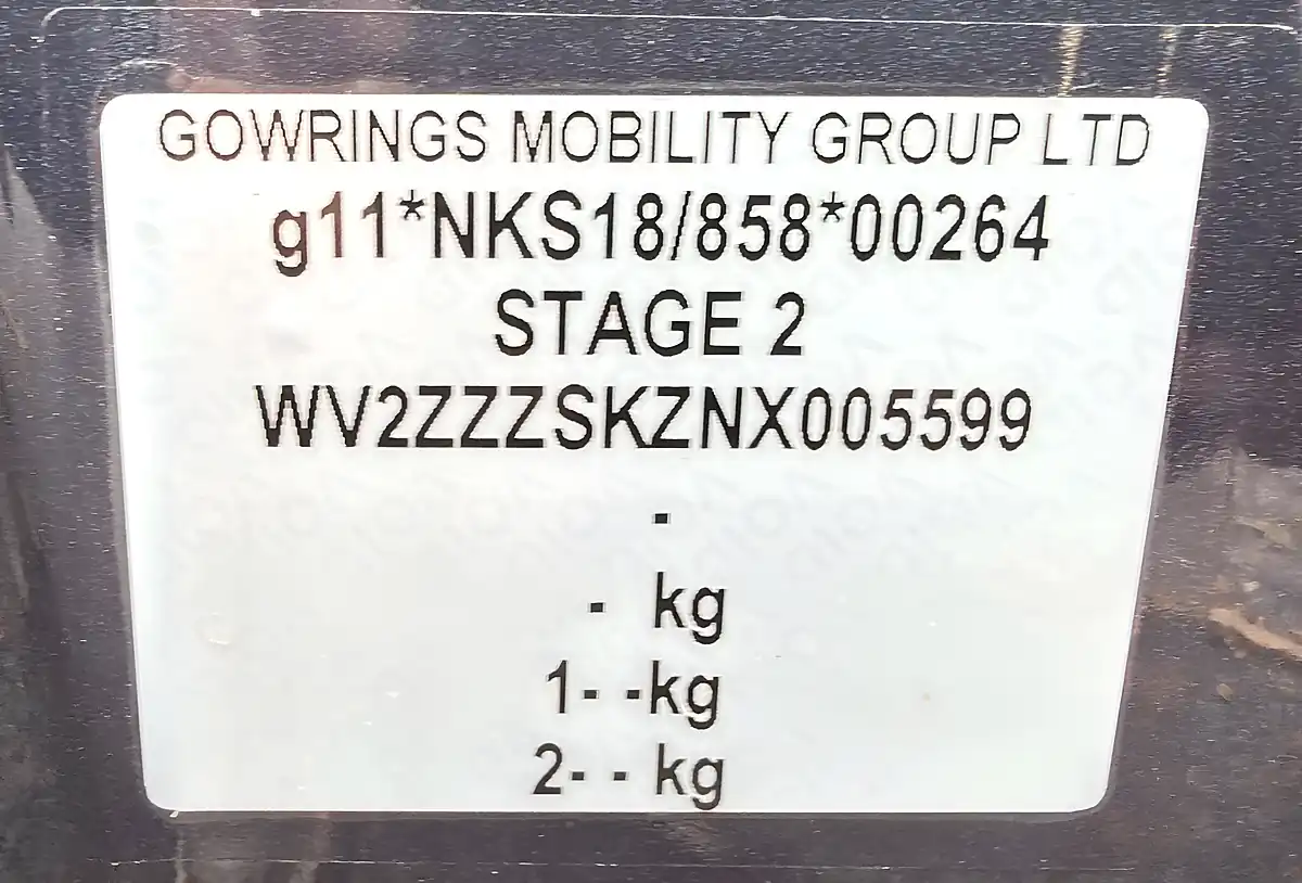 Used 2022 Volkswagen Caddy Maxi Life Blue - Interior and Exterior details 13