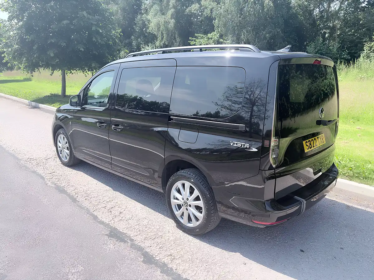Used 2022 Volkswagen Caddy Maxi Life C20 Black - Interior and Exterior details 6