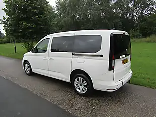 Used 2022 Volkswagen Caddy Maxi Life C20 White - Interior and Exterior details 4