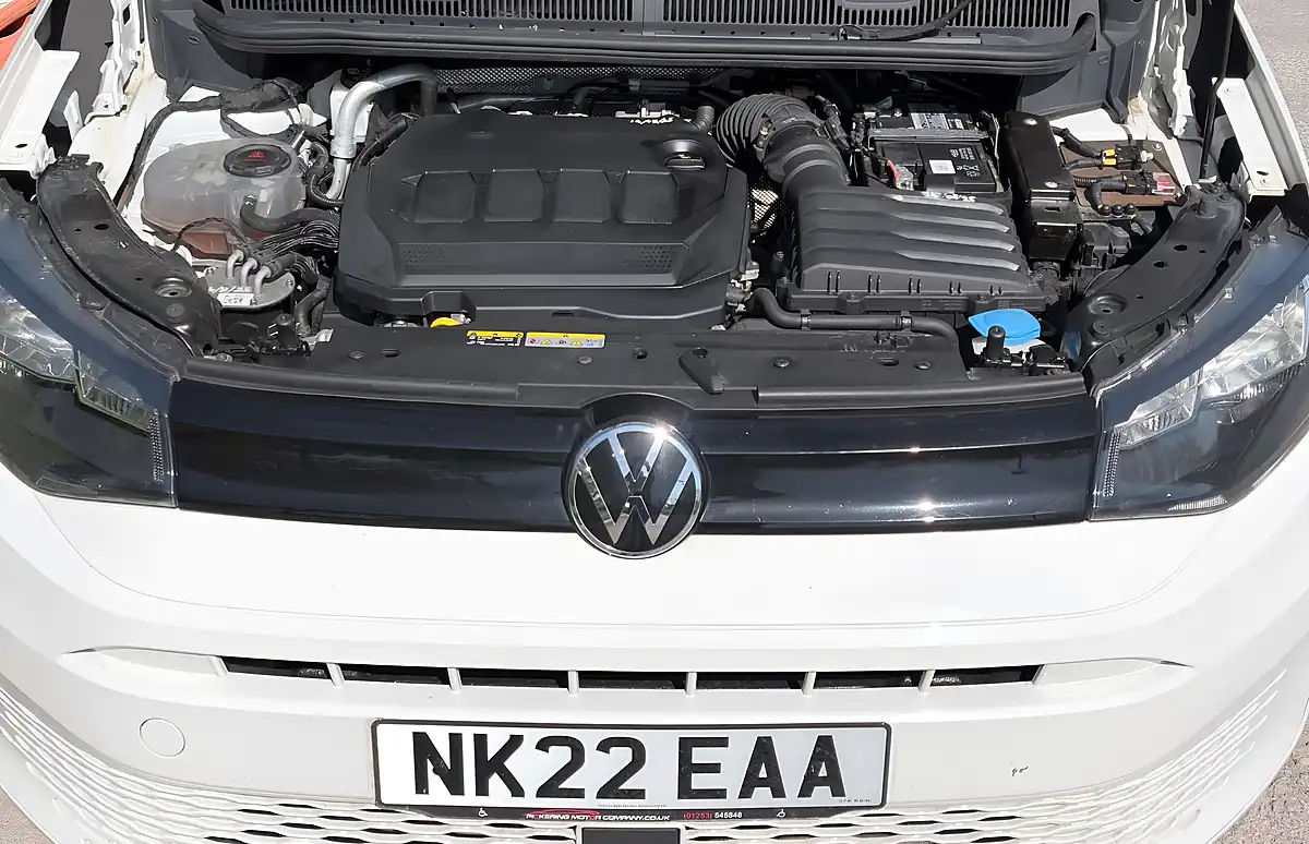 Used 2022 Volkswagen Caddy Maxi Life Maxi Life C20 White - Interior and Exterior details 11