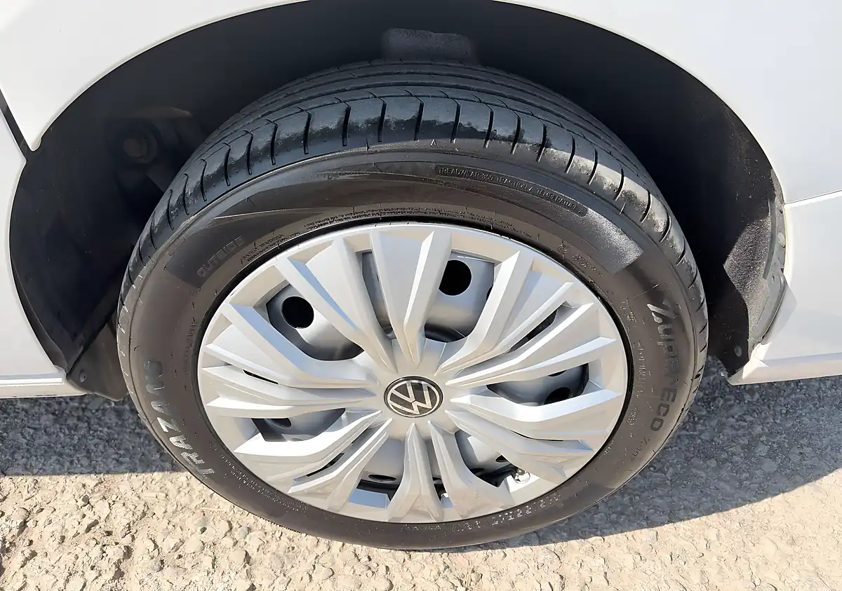 Used 2022 Volkswagen Caddy Maxi Life Maxi Life C20 White - Interior and Exterior details 12