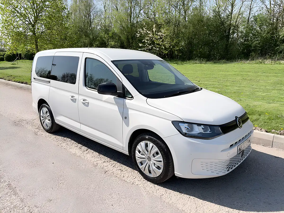 Used 2022 Volkswagen Caddy Maxi Life Maxi Life C20 White - Interior and Exterior details 3