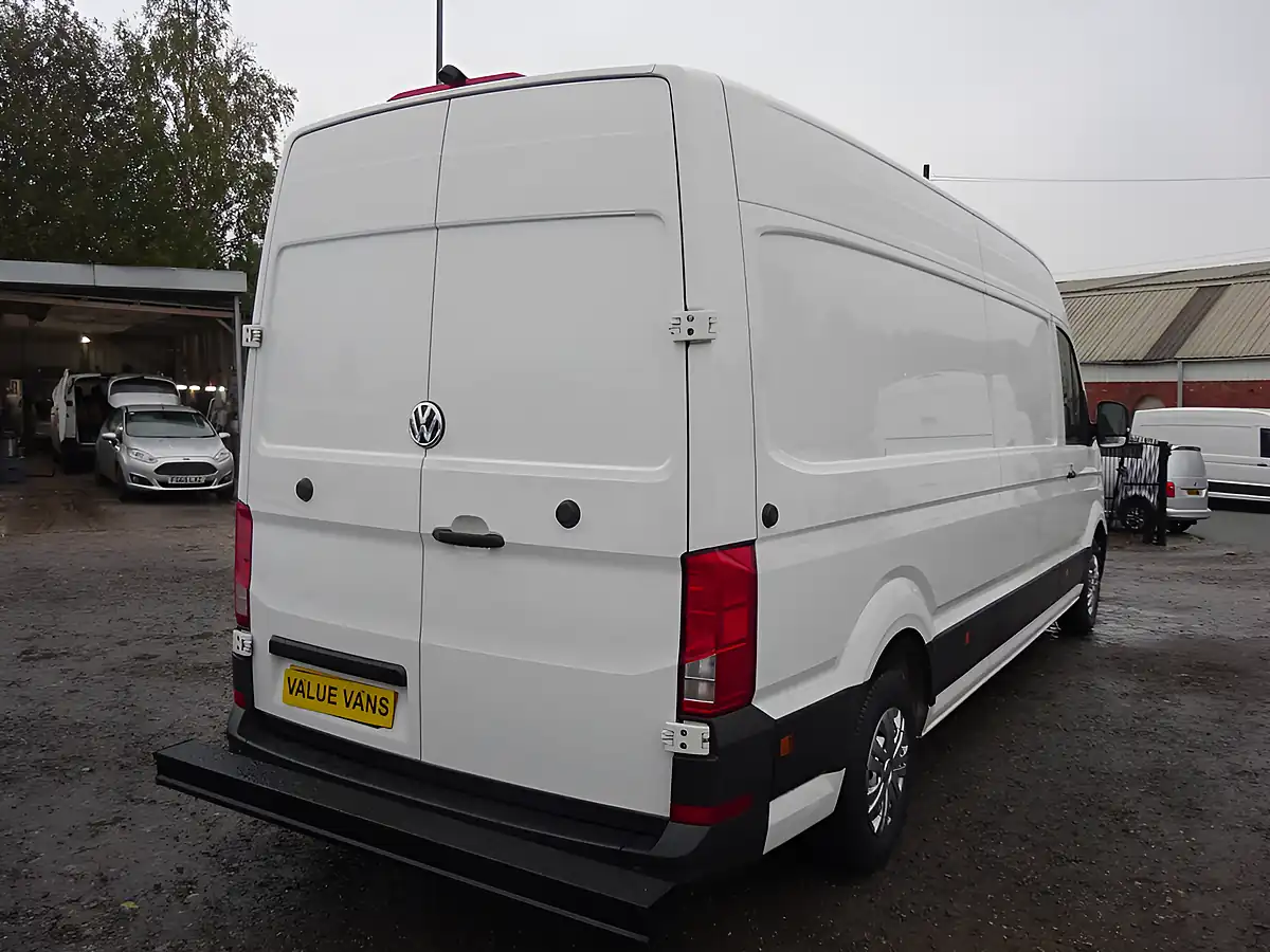 Used 2022 Volkswagen Crafter Lwb White - Interior and Exterior details 17