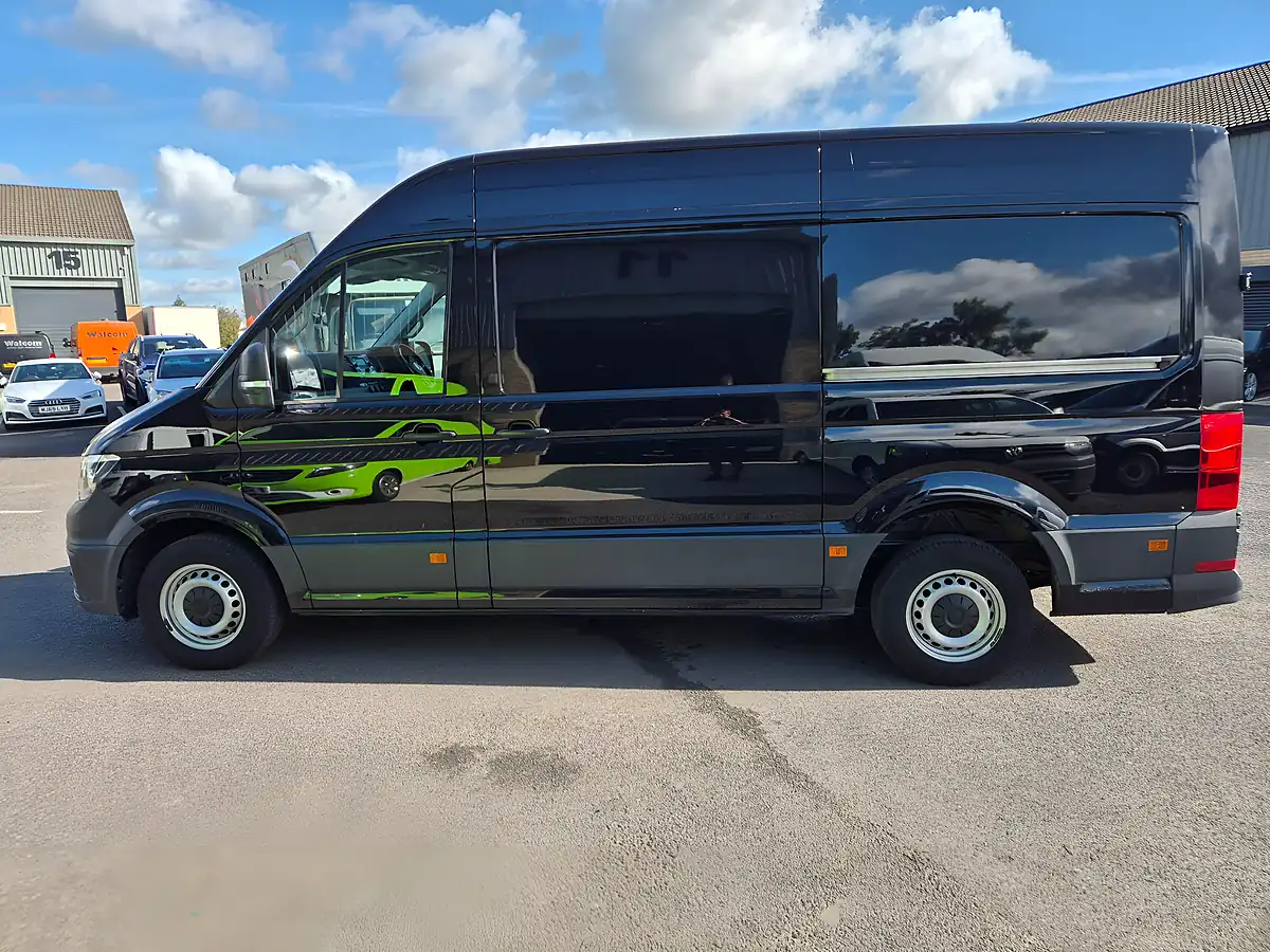Used 2022 Volkswagen Crafter Startline Black - Interior and Exterior details 15