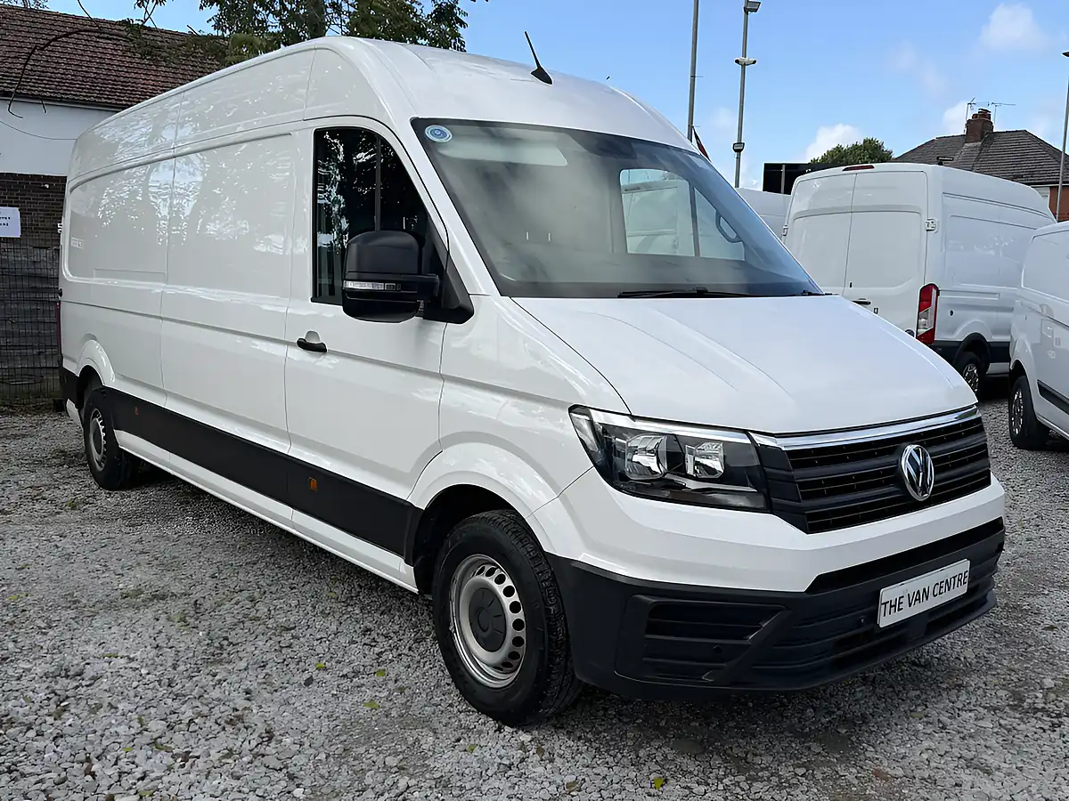 Used 2022 Volkswagen Crafter Startline Business White - Interior and Exterior details 2