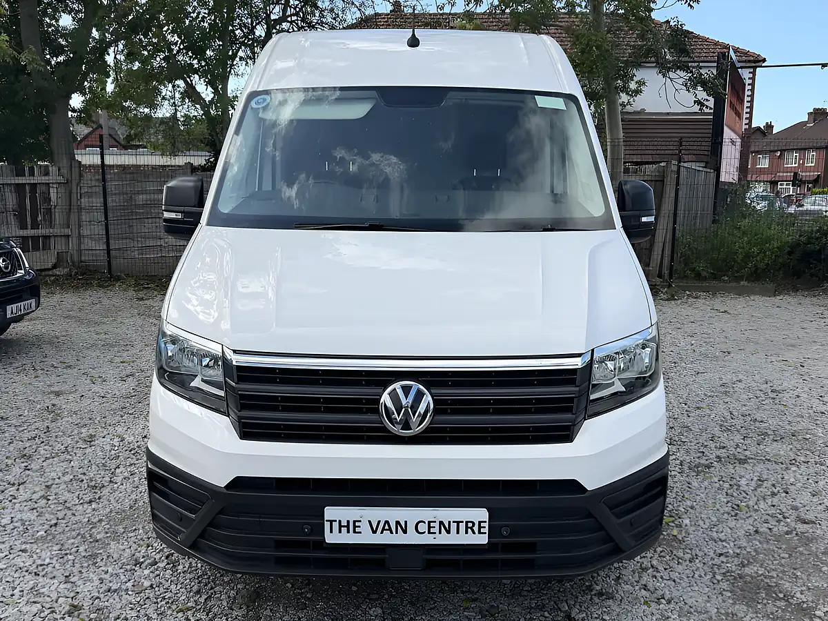 Used 2022 Volkswagen Crafter Startline Business White - Interior and Exterior details 4