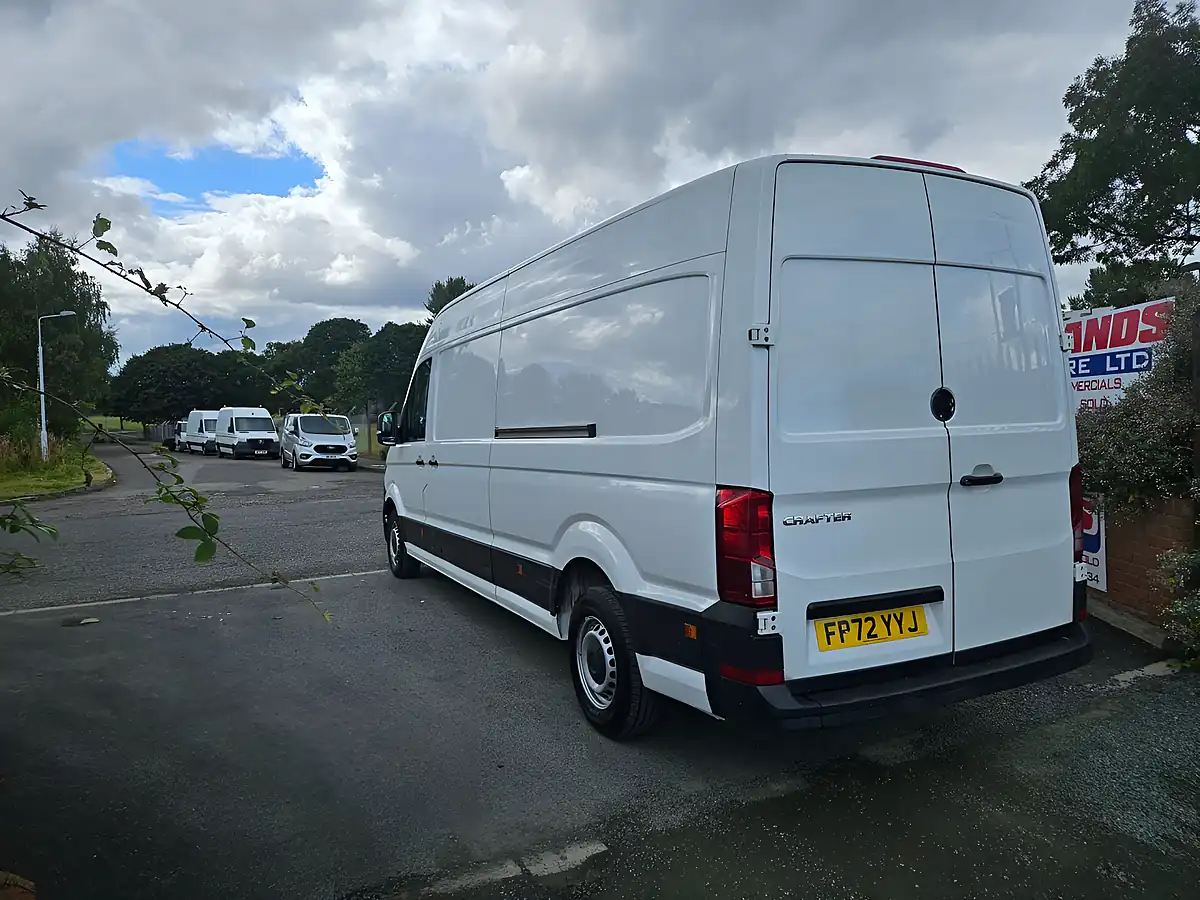 Used 2022 Volkswagen Crafter Startline White - Interior and Exterior details 6