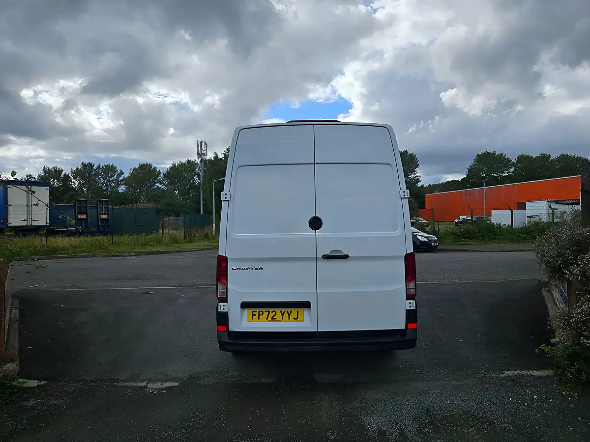 Used 2022 Volkswagen Crafter Startline White - Interior and Exterior details 7