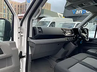 Used 2022 Volkswagen Crafter Startline White - Interior and Exterior details 14
