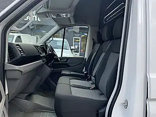 Used 2022 Volkswagen Crafter Startline White - Interior and Exterior details 15