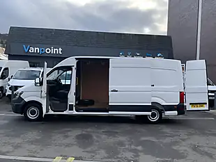 Used 2022 Volkswagen Crafter Startline White - Interior and Exterior details 9