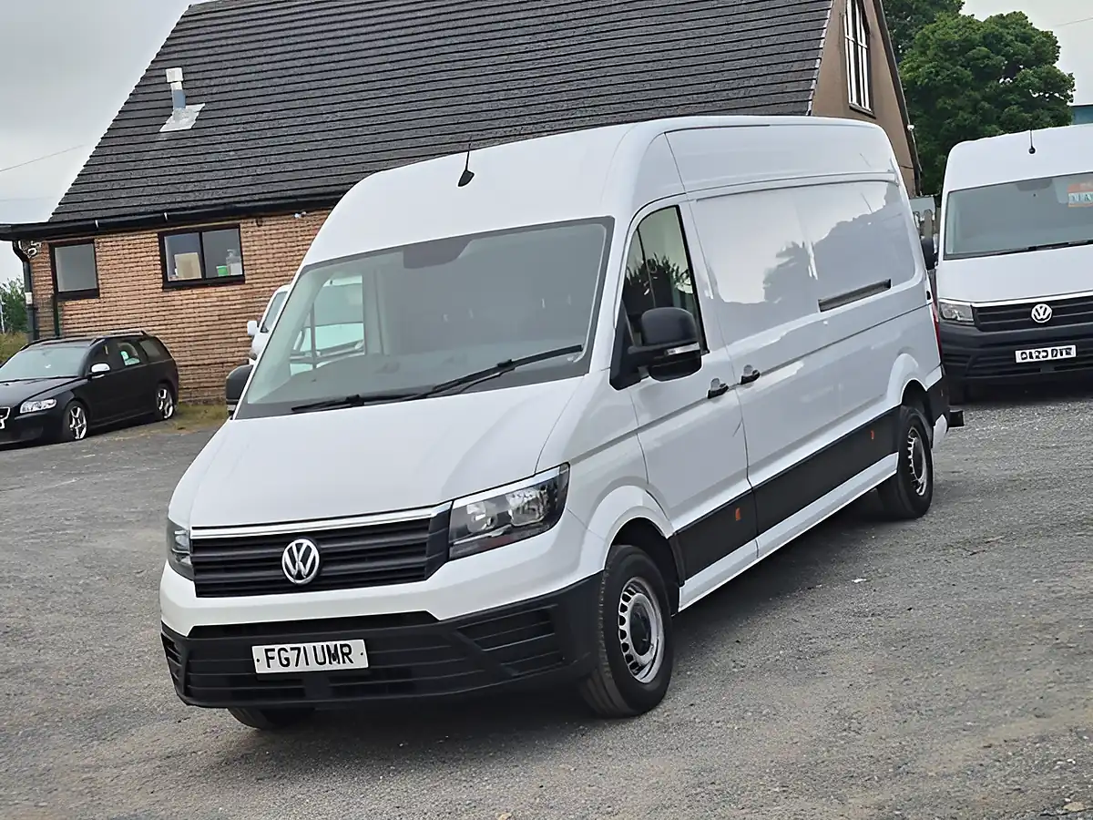 Used 2022 Volkswagen Crafter Startline White - Interior and Exterior details 2