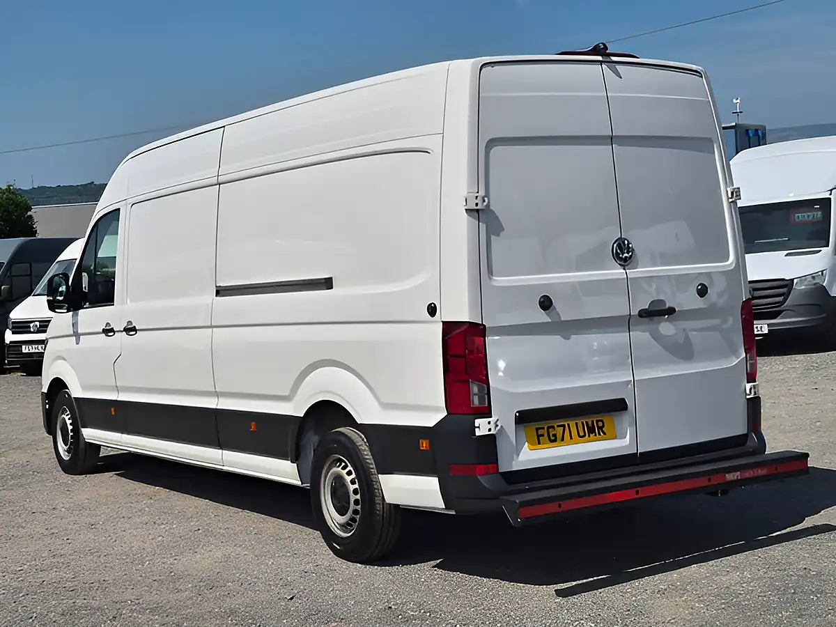 Used 2022 Volkswagen Crafter Startline White - Interior and Exterior details 9