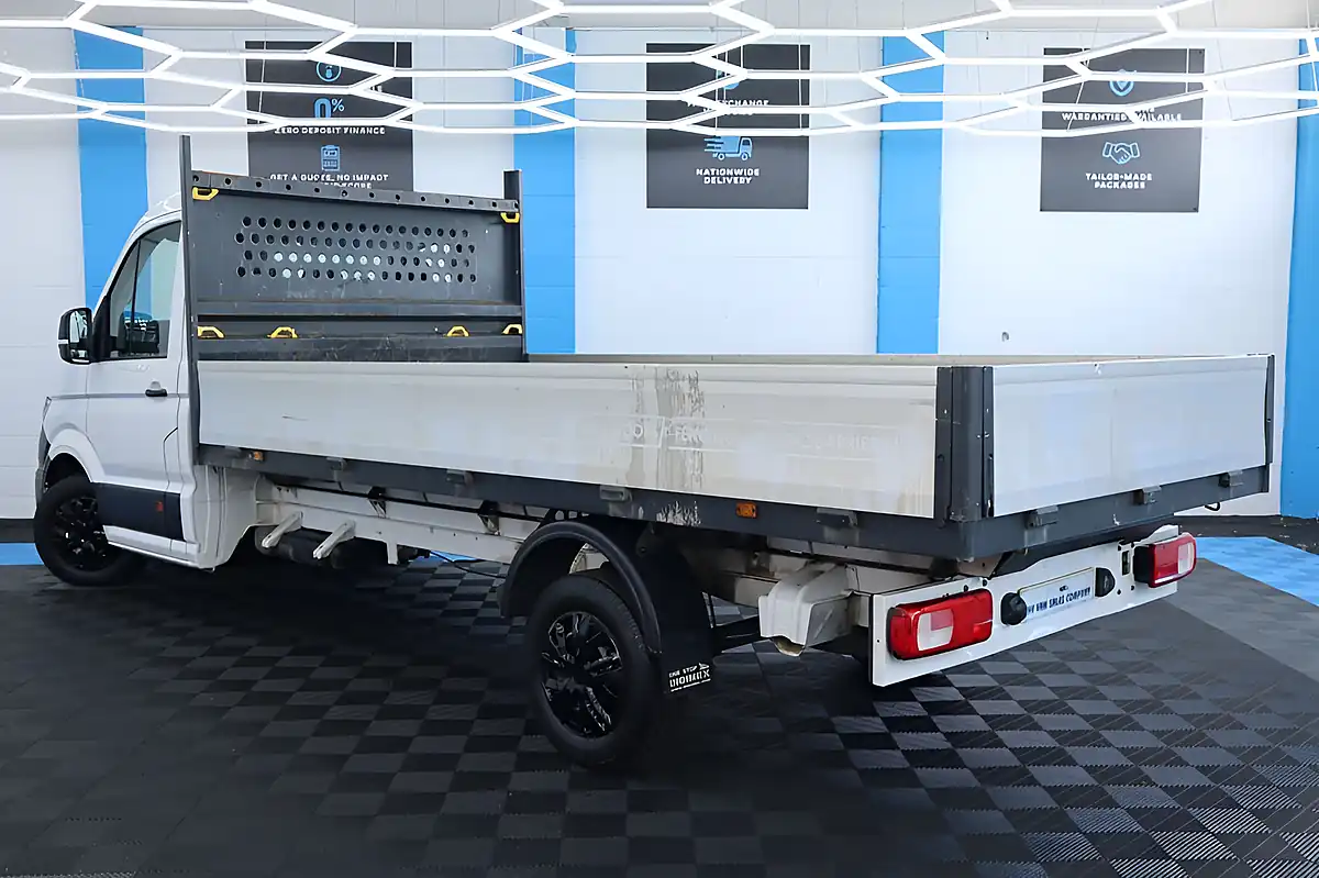 Used 2022 Volkswagen Crafter Startline White - Interior and Exterior details 10