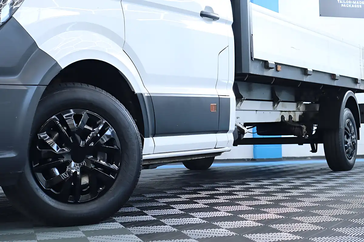 Used 2022 Volkswagen Crafter Startline White - Interior and Exterior details 9