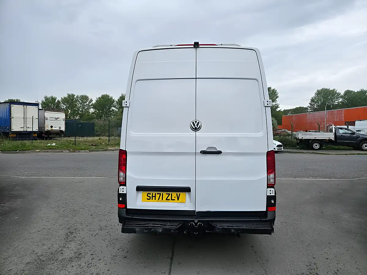Used 2022 Volkswagen Crafter Startline White - Interior and Exterior details 7