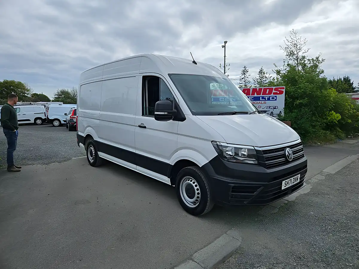 Used 2022 Volkswagen Crafter Startline White - Front View