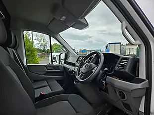 Used 2022 Volkswagen Crafter Startline White - Interior and Exterior details 11