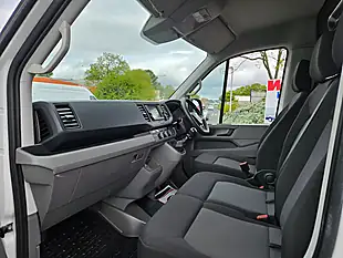 Used 2022 Volkswagen Crafter Startline White - Interior and Exterior details 12