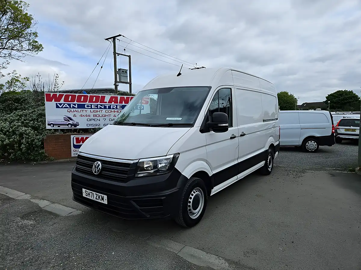 Used 2022 Volkswagen Crafter Startline White - Interior and Exterior details 4