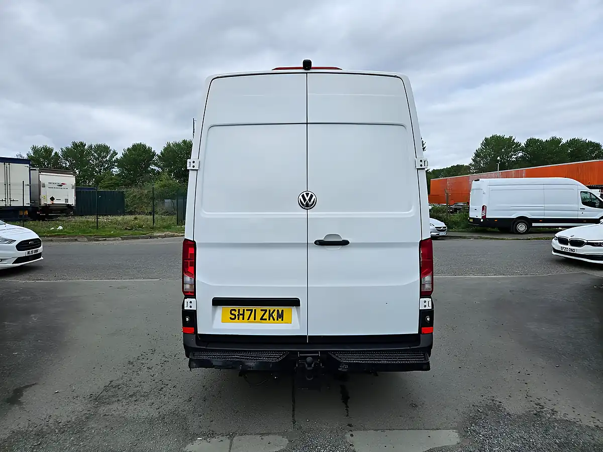 Used 2022 Volkswagen Crafter Startline White - Interior and Exterior details 7