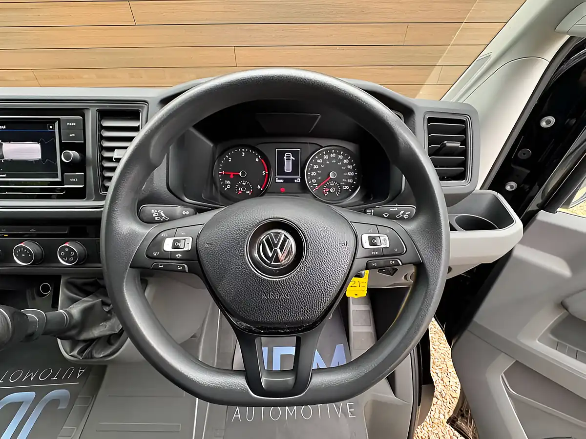 Used 2022 Volkswagen Crafter Trendline Black - Interior and Exterior details 18