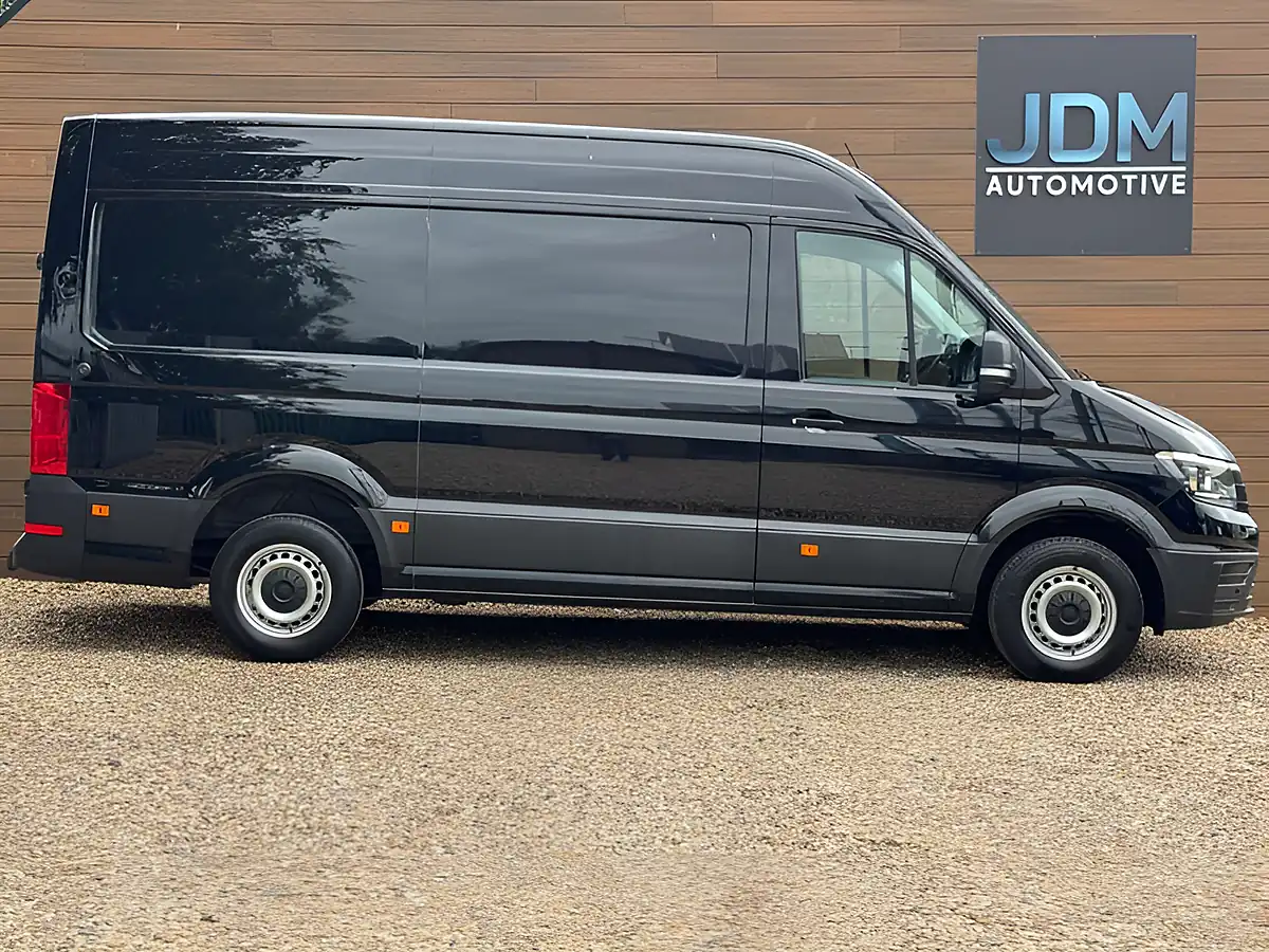 Used 2022 Volkswagen Crafter Trendline Black - Interior and Exterior details 2