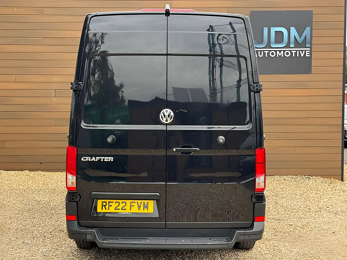 Used 2022 Volkswagen Crafter Trendline Black - Interior and Exterior details 4