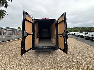 Used 2022 Volkswagen Crafter Trendline Black - Interior and Exterior details 5