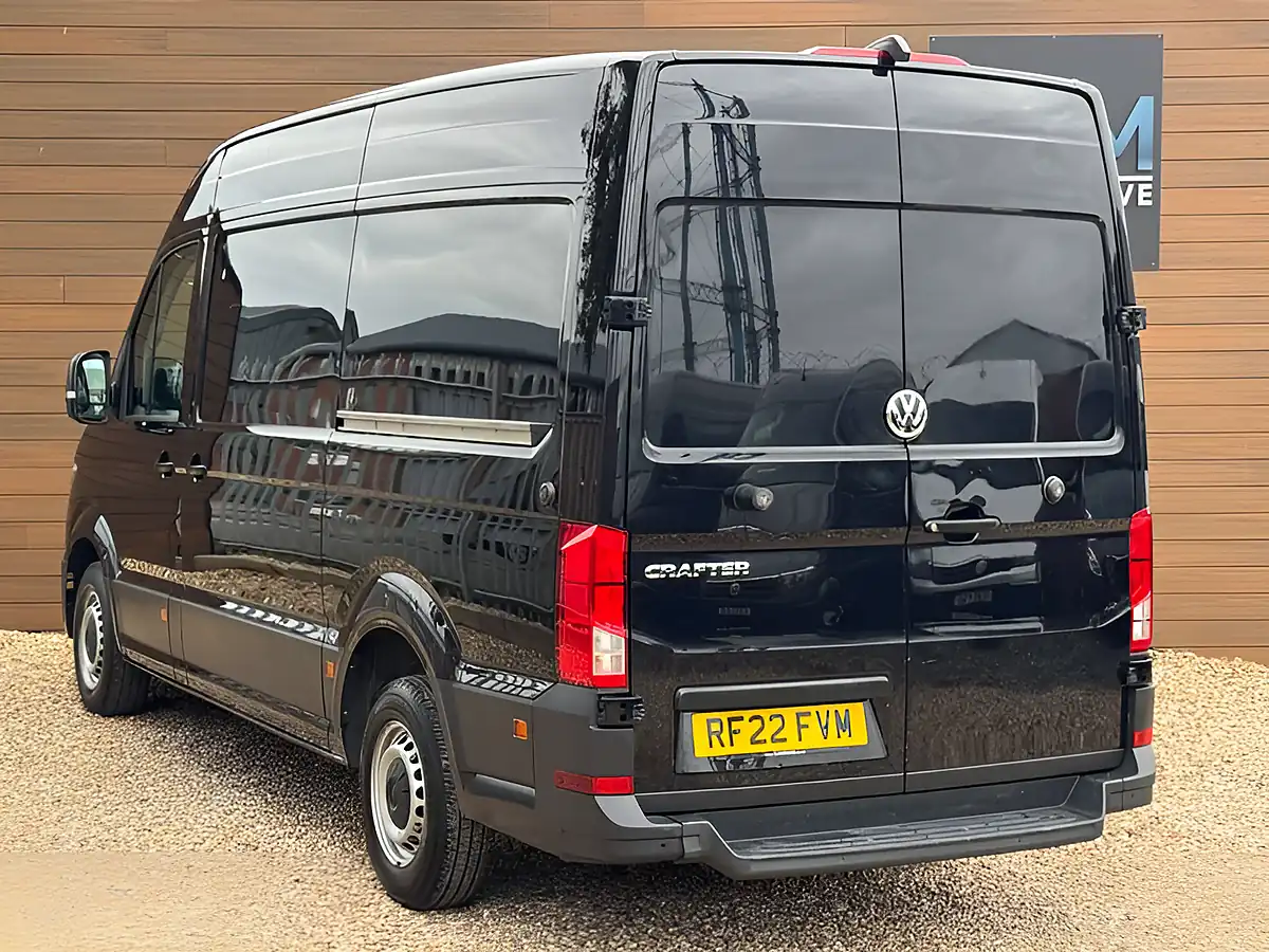 Used 2022 Volkswagen Crafter Trendline Black - Interior and Exterior details 6