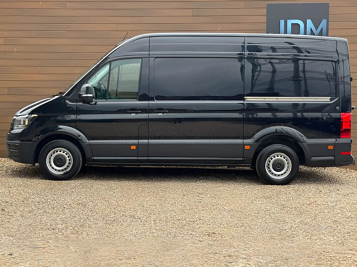Used 2022 Volkswagen Crafter Trendline Black - Interior and Exterior details 7