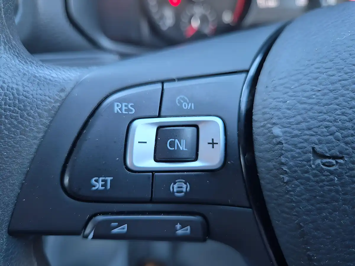 Used 2022 Volkswagen Crafter Trendline Maxi White - Interior and Exterior details 10