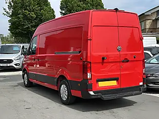 Used 2022 Volkswagen Crafter Trendline Red - Interior and Exterior details 10