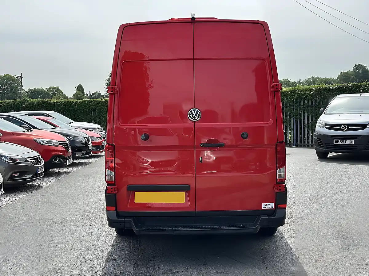 Used 2022 Volkswagen Crafter Trendline Red - Interior and Exterior details 13