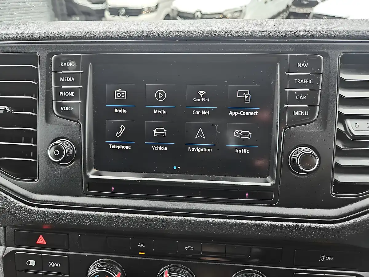 Used 2022 Volkswagen Crafter Trendline Red - Interior and Exterior details 15