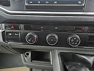 Used 2022 Volkswagen Crafter Trendline Red - Interior and Exterior details 16