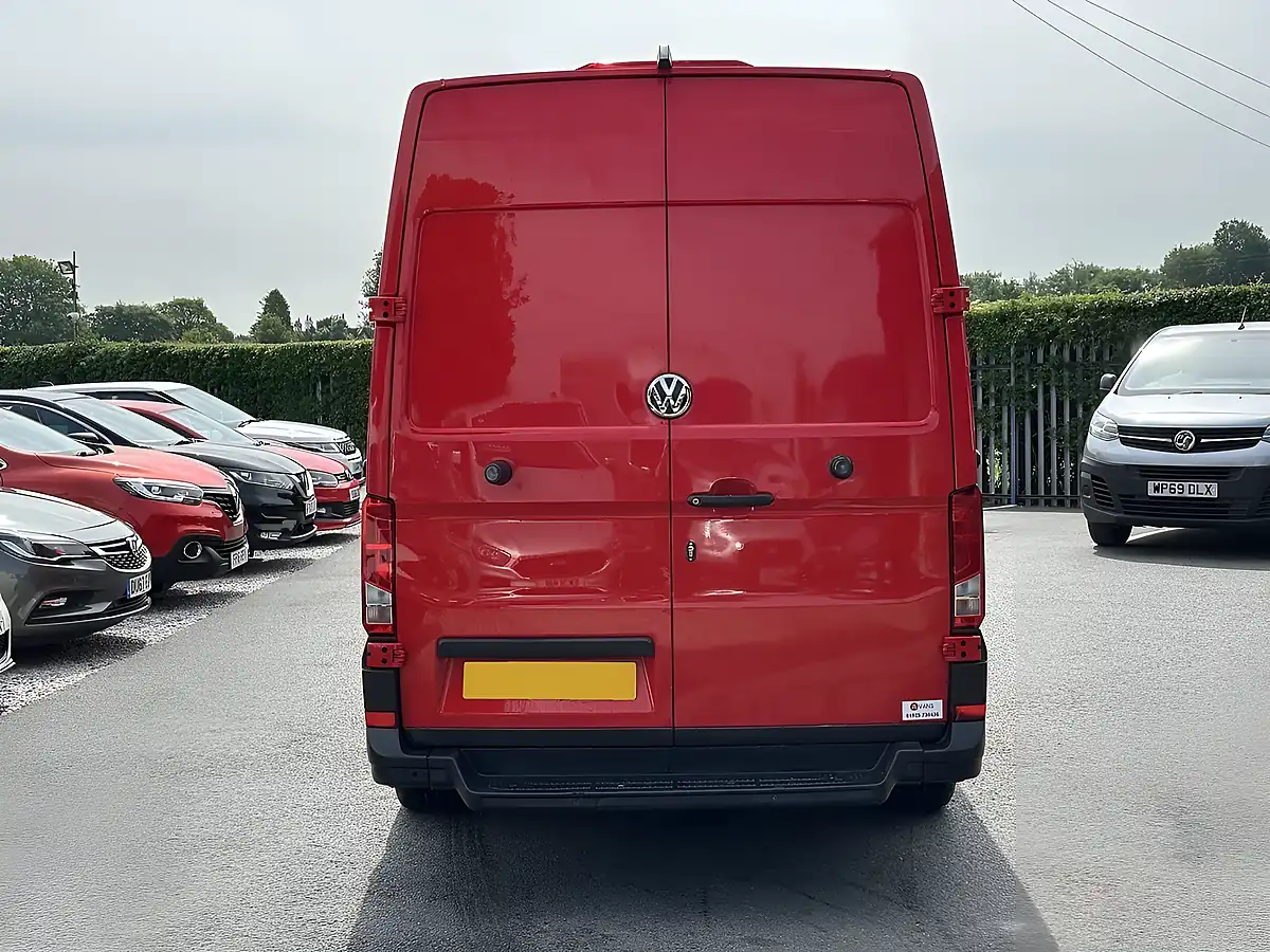 Used 2022 Volkswagen Crafter Trendline Red - Interior and Exterior details 13