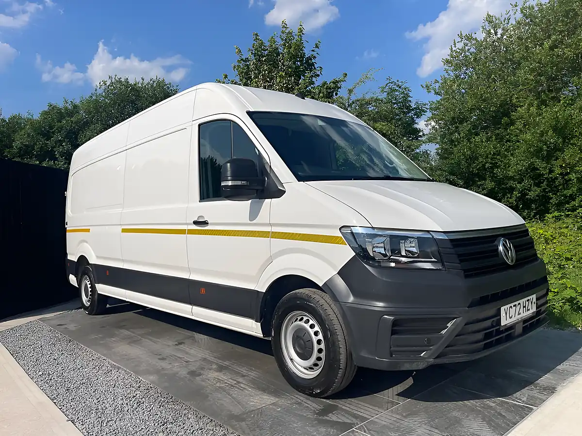 Used 2022 Volkswagen Crafter Trendline White - Interior and Exterior details 3