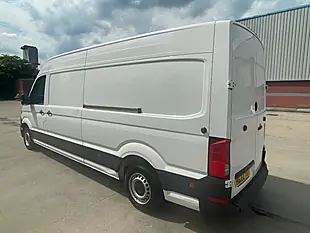 Used 2022 Volkswagen Crafter Trendline White - Interior and Exterior details 4