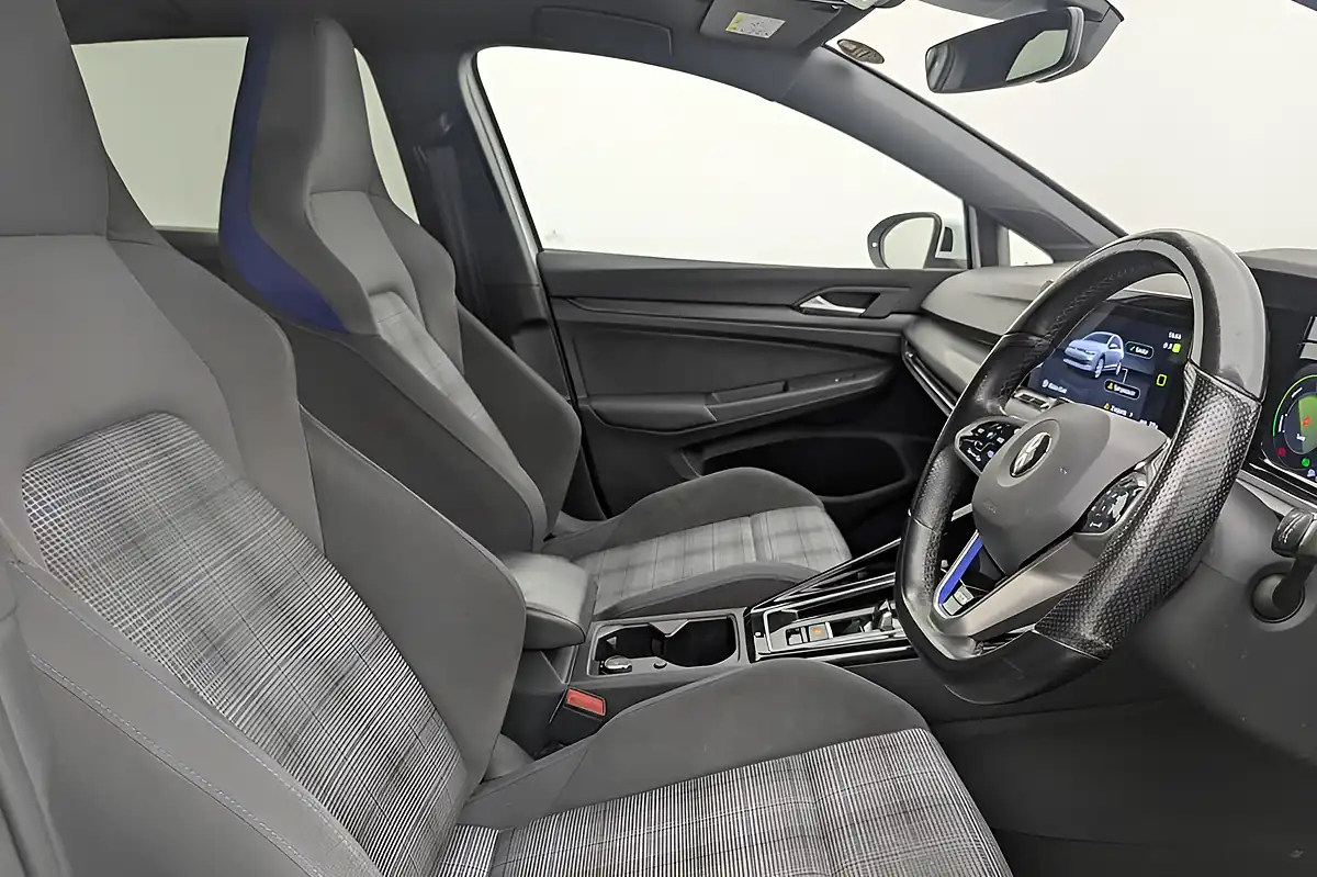 Used 2022 Volkswagen Golf Gte White - Interior and Exterior details 3