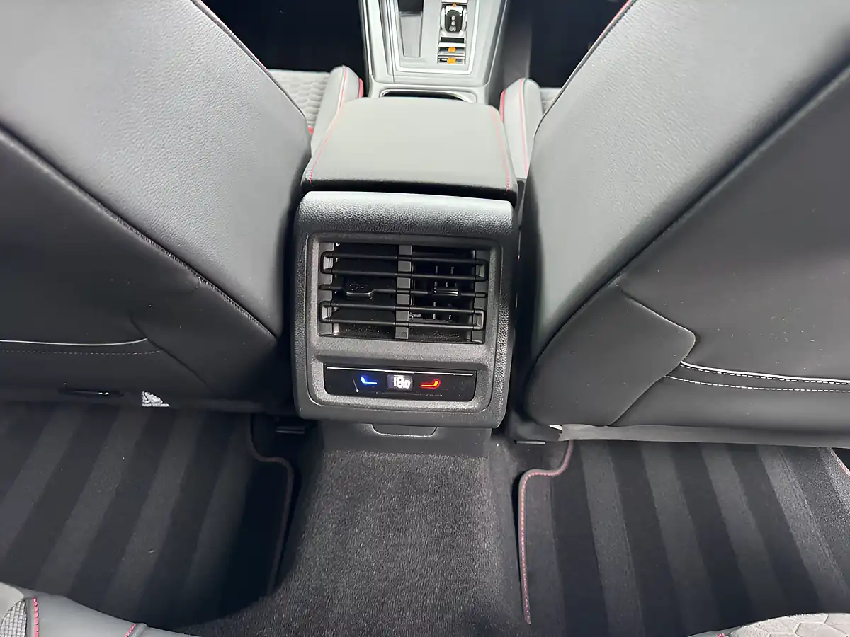 Used 2022 Volkswagen Golf GTI Clubsport 45 Oryx White Pearlescent - Interior and Exterior details 10