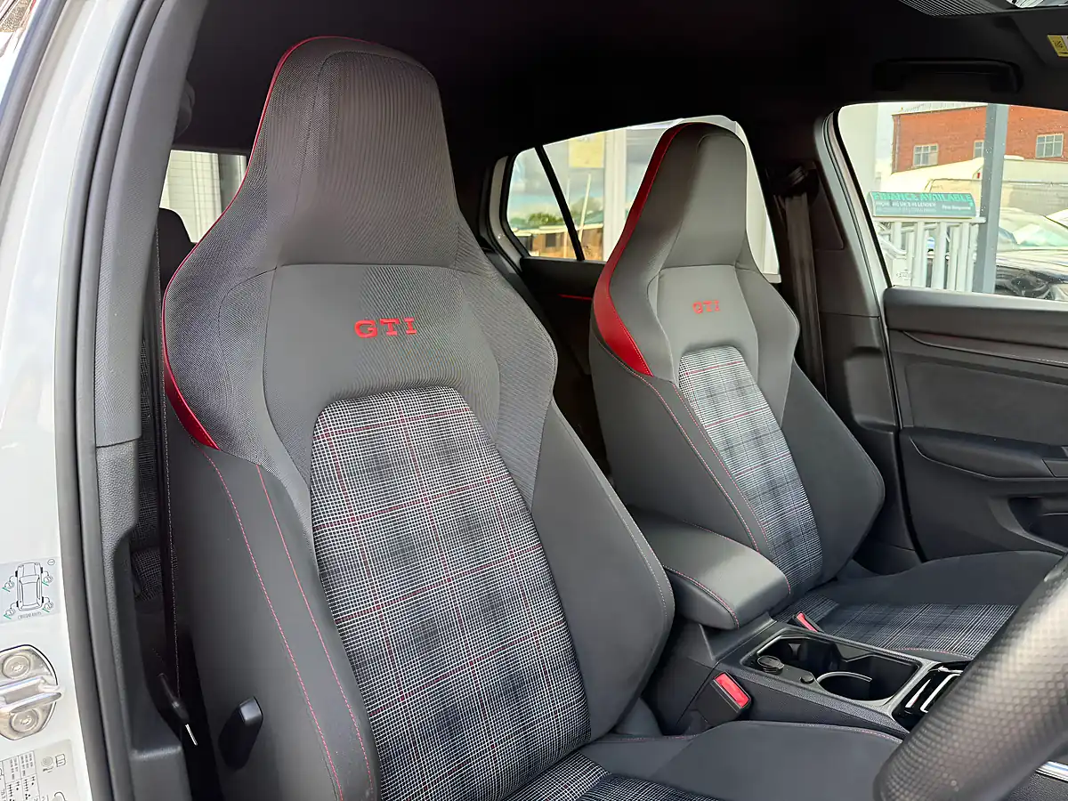 Used 2022 Volkswagen Golf GTI Multicolour - Interior and Exterior details 12