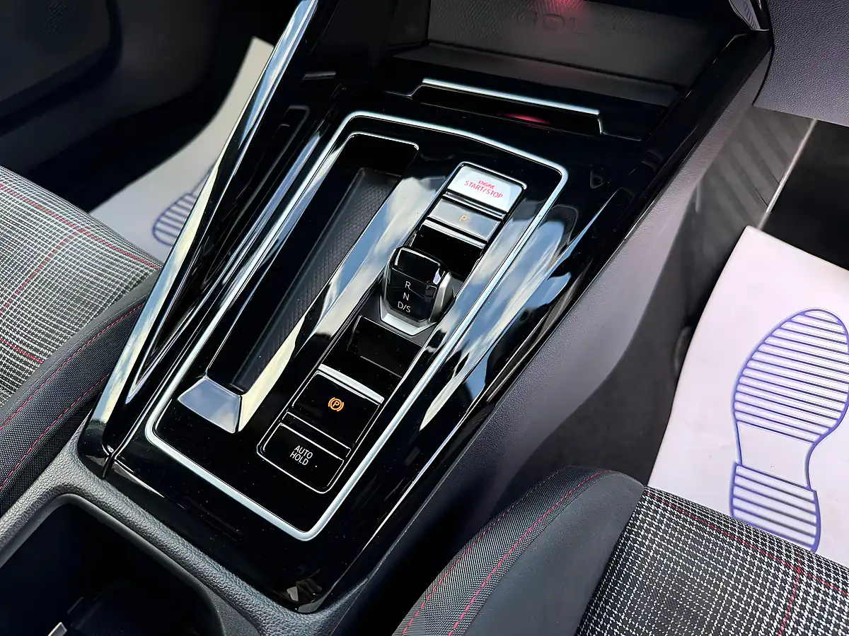 Used 2022 Volkswagen Golf GTI Multicolour - Interior and Exterior details 16