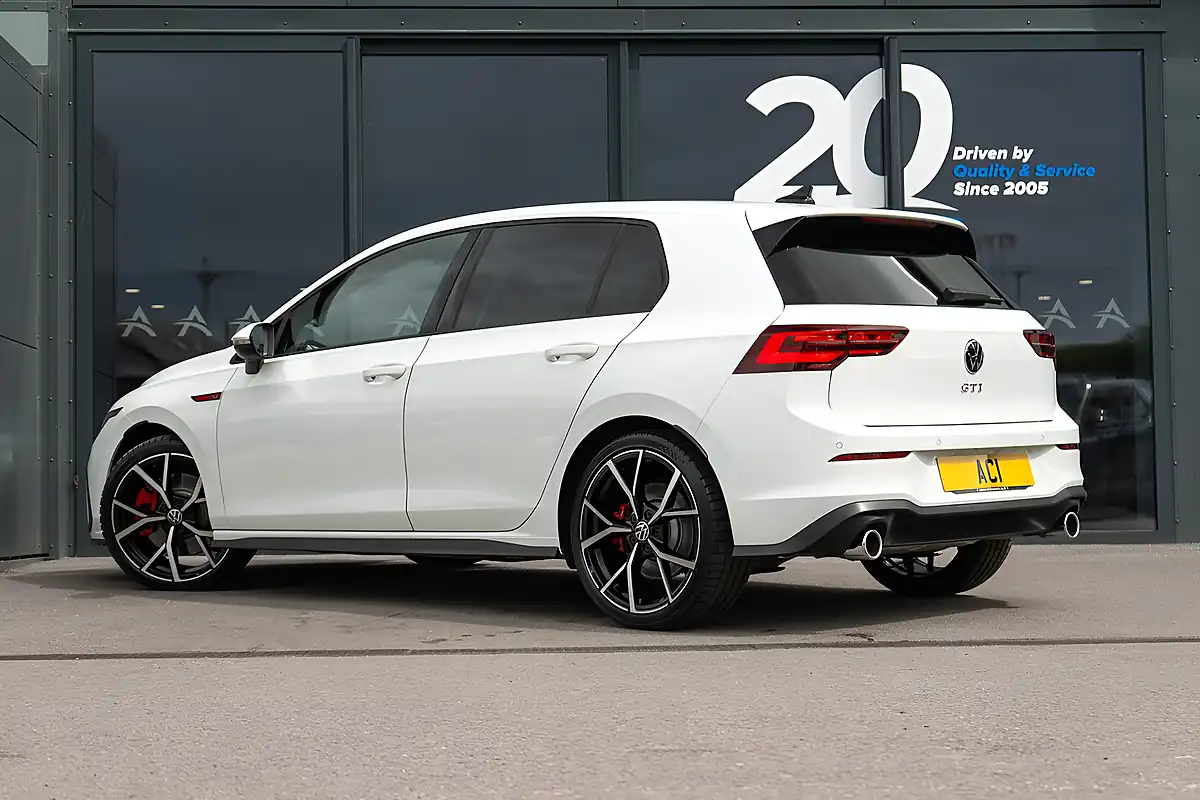 Used 2022 Volkswagen Golf GTI White - Interior and Exterior details 10